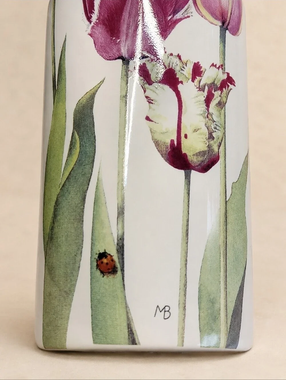 Marjolein Bastin Hallmark Tulip Teapot & Vase Set Vintage Cottagecore